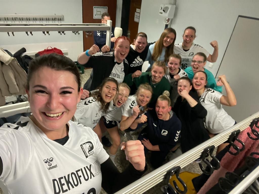 Panther-Damen feiern Aufstieg in die Bezirksliga! Aufstieg!